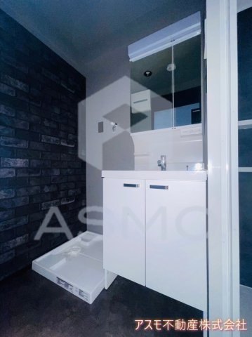 洗面設備　同マンション別部屋　参考写真