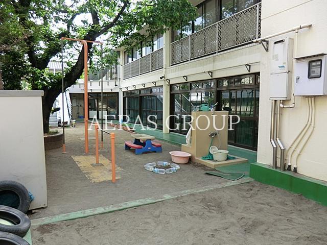幼稚園・保育園　文京区立しおみ保育園（幼稚園・保育園）まで276m