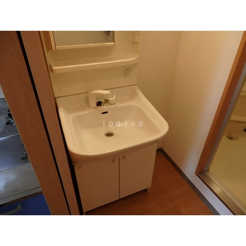 洗面設備　身支度には必須ですね♪