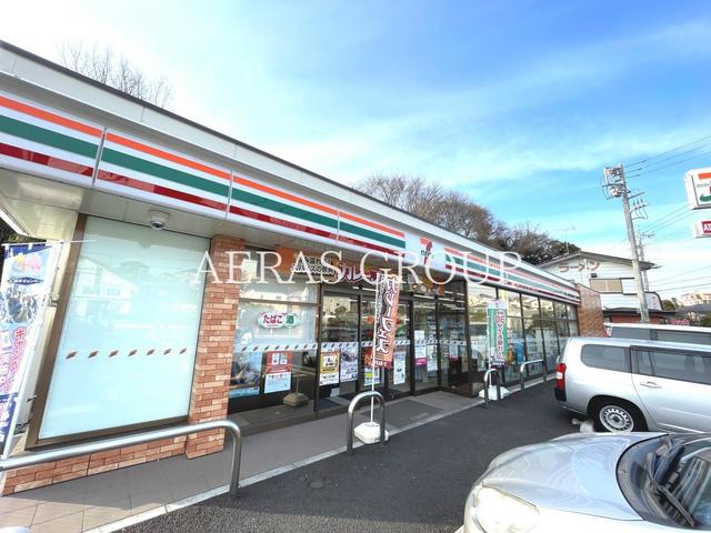 コンビニ　セブン-イレブン 千葉園生町南店（コンビニ）まで666m