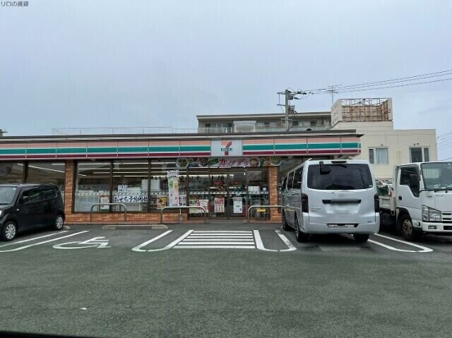コンビニ　セブンイレブン福岡室住口店（コンビニ）まで714m