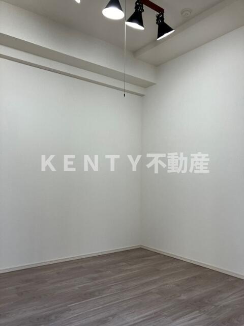 その他部屋・スペース　使い勝手のいい寝室です