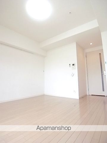 レジディア谷町の居間写真