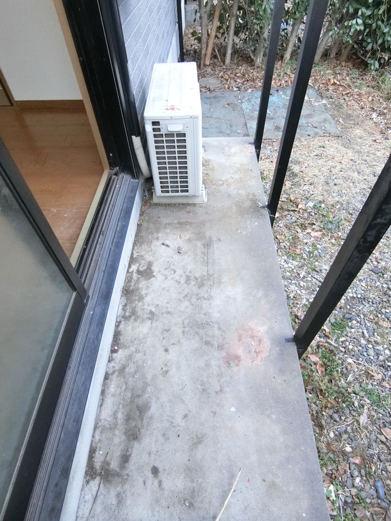 バルコニー　テラス