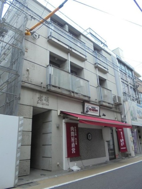西武新宿線 都立家政駅 徒歩1分 3階建 築31年の外観写真