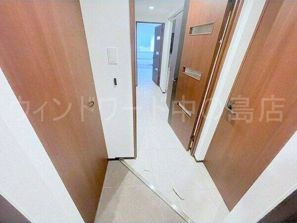 玄関　詳細は、ウィンドワード中の島店までご相談下さい。