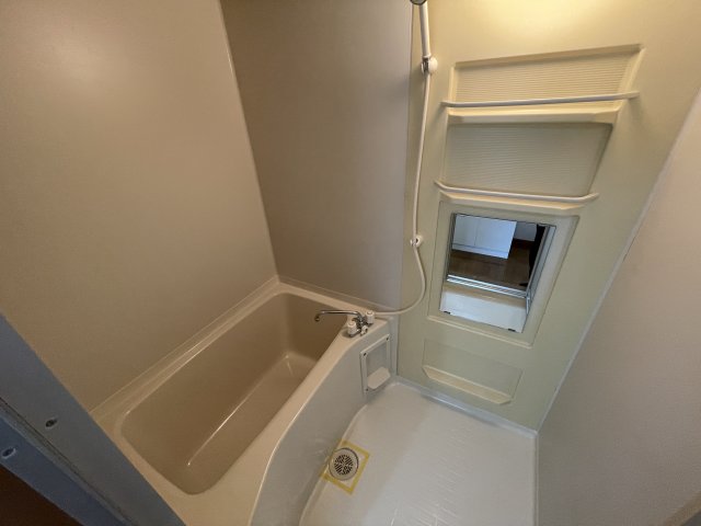 バス・シャワールーム　別の部屋写真です