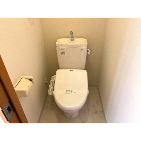トイレ　ゆったりとした空間のトイレです