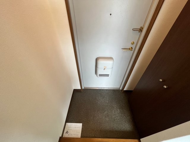 ウエンズ小路の玄関写真