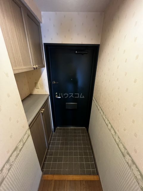 フジ・ヴェール毘沙門堂の玄関写真