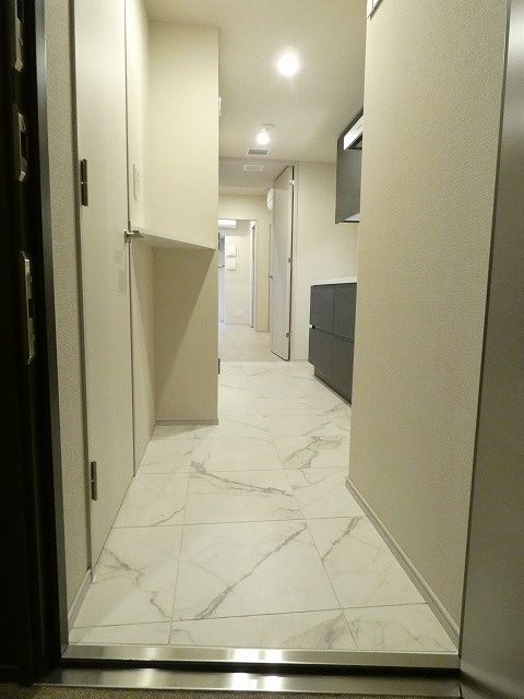 玄関　明るい玄関です