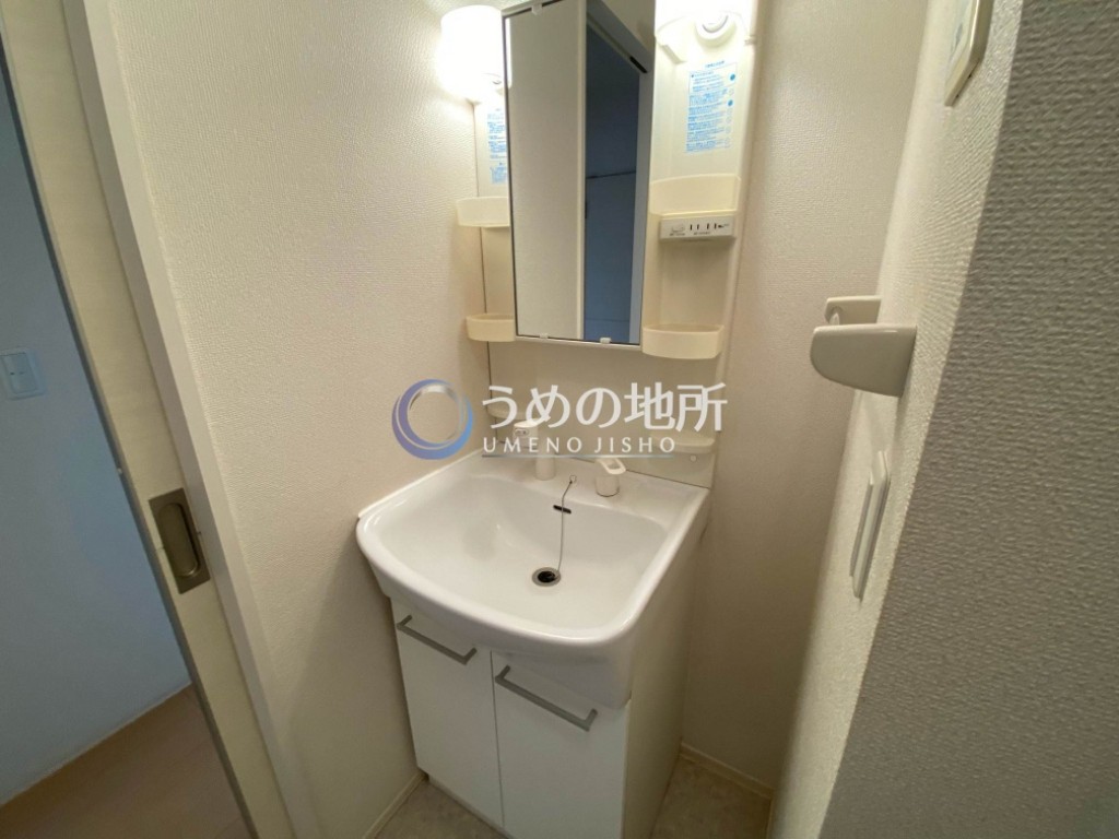 ＪＲ久大本線 久留米大学前駅 徒歩30分 2階建 築18年の内装写真