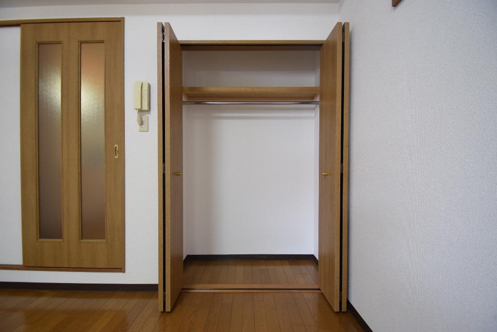 収納　クローゼット
