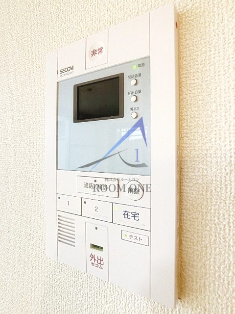 セキュリティ　モニター付きインターホンです。