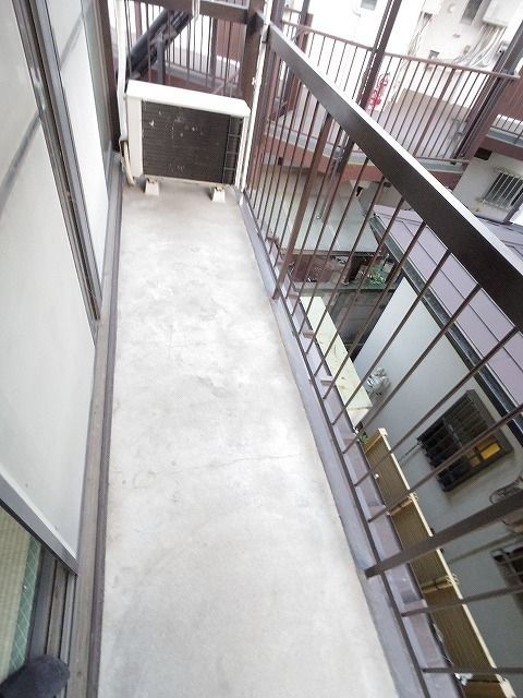 ＪＲ中央線 立川駅 徒歩20分 2階建 築51年の内装写真