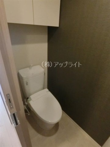 トイレ　温水洗浄便座