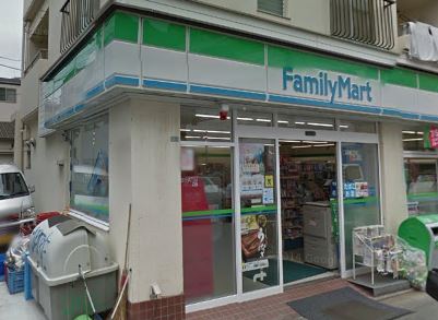 コンビニ　ファミリーマート 佐野久下目黒店（コンビニ）まで130m