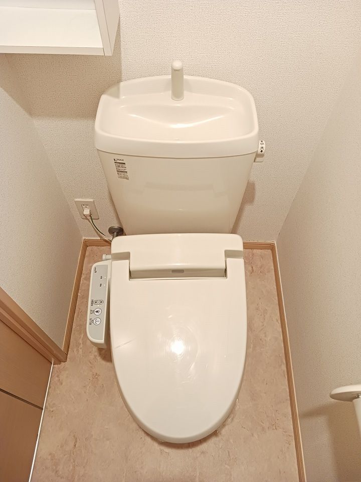 U.S.S シャトナーのトイレ写真