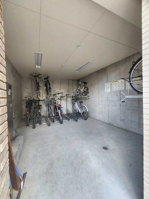 ＪＲ南武線 武蔵新城駅 徒歩9分 4階建 築18年の外観写真