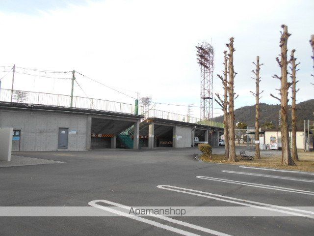 名鉄名古屋本線 名鉄岐阜駅 バス乗車時間：20分 最寄りバス停で下車 徒歩4分 2階建 築14年の周辺写真