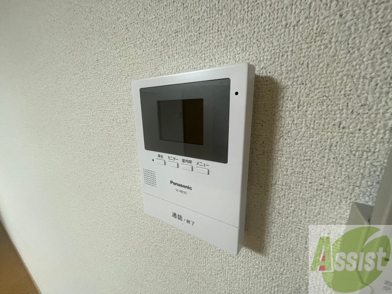 セキュリティ　ＴＶモニター付インターホンです。来客者の顔が見えるので安心！