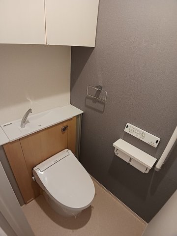 トイレ　ゆったりとした空間のトイレです