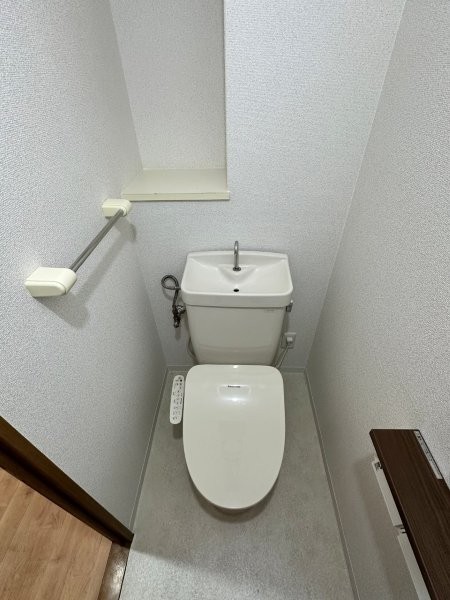 ガーデングラス桑野のトイレ写真