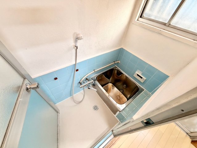 岡テラスハウスの風呂写真
