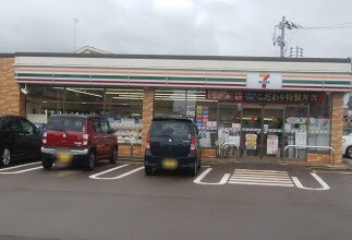 コンビニ　セブンイレブン長岡宮内駅前通り店（コンビニ）まで687m