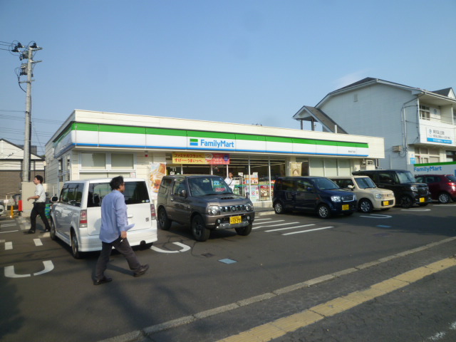 コンビニ　ファミリーマート栗生四丁目店（コンビニ）まで260m