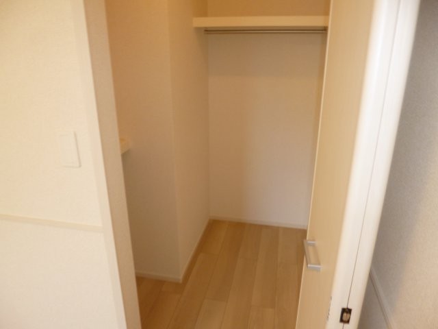 収納　ウォークインクローゼット