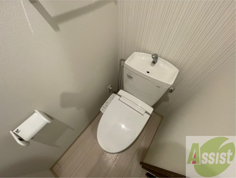 トイレ　トイレです。ウォシュレット付を探している方、おすすめです。