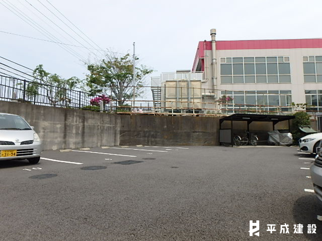 駐車場　駐車場