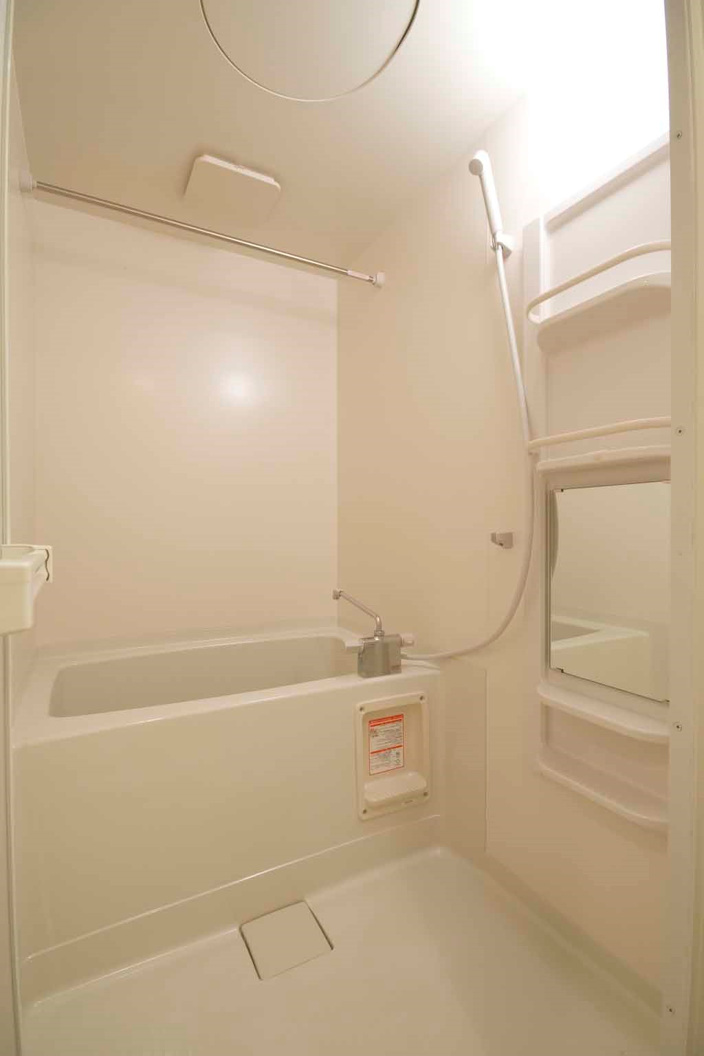 バス・シャワールーム　バスルーム