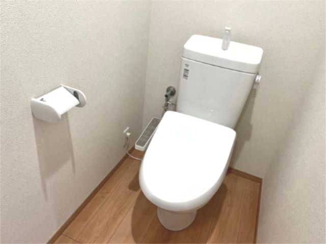 【川口市大字西立野のマンションのトイレ】