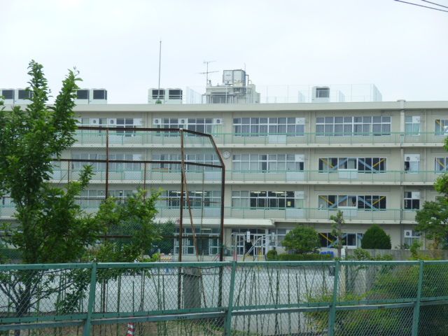 コスモス町田の小学校