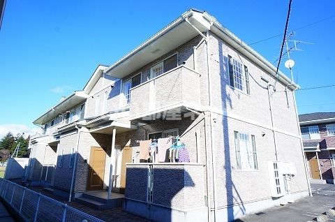 郡山市富久山町福原のアパートの建物外観