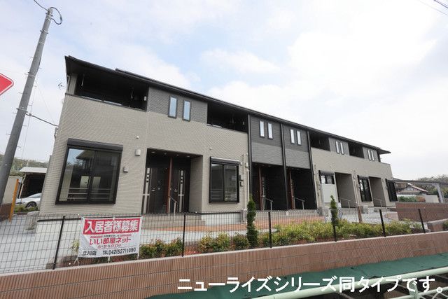 神崎郡福崎町南田原のアパートの建物外観