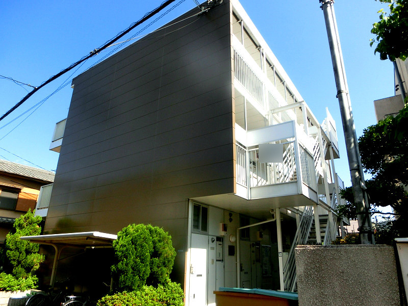 【富田林市本町のマンションの建物外観】