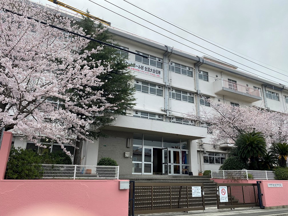 【北九州市八幡西区瀬板のアパートの中学校】