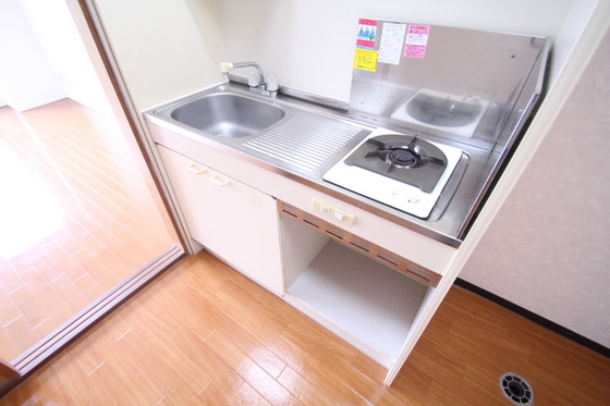 キッチン　※別部屋の写真です