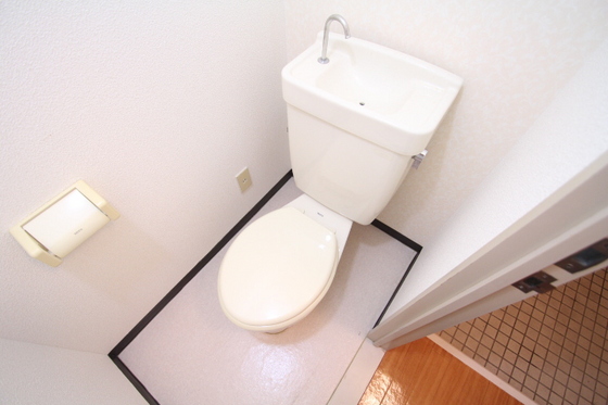 トイレ　※別部屋の写真です