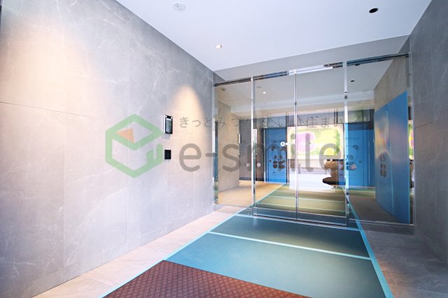 ロビー　落ち着いたロビーです