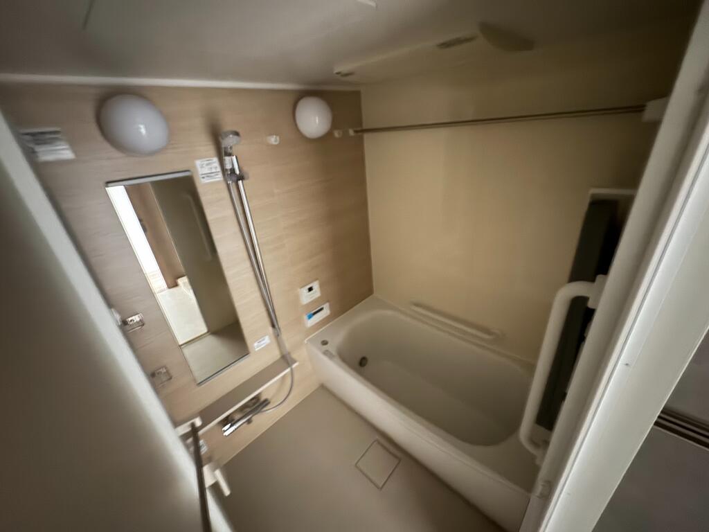 バス・シャワールーム　追焚・浴室乾燥機付