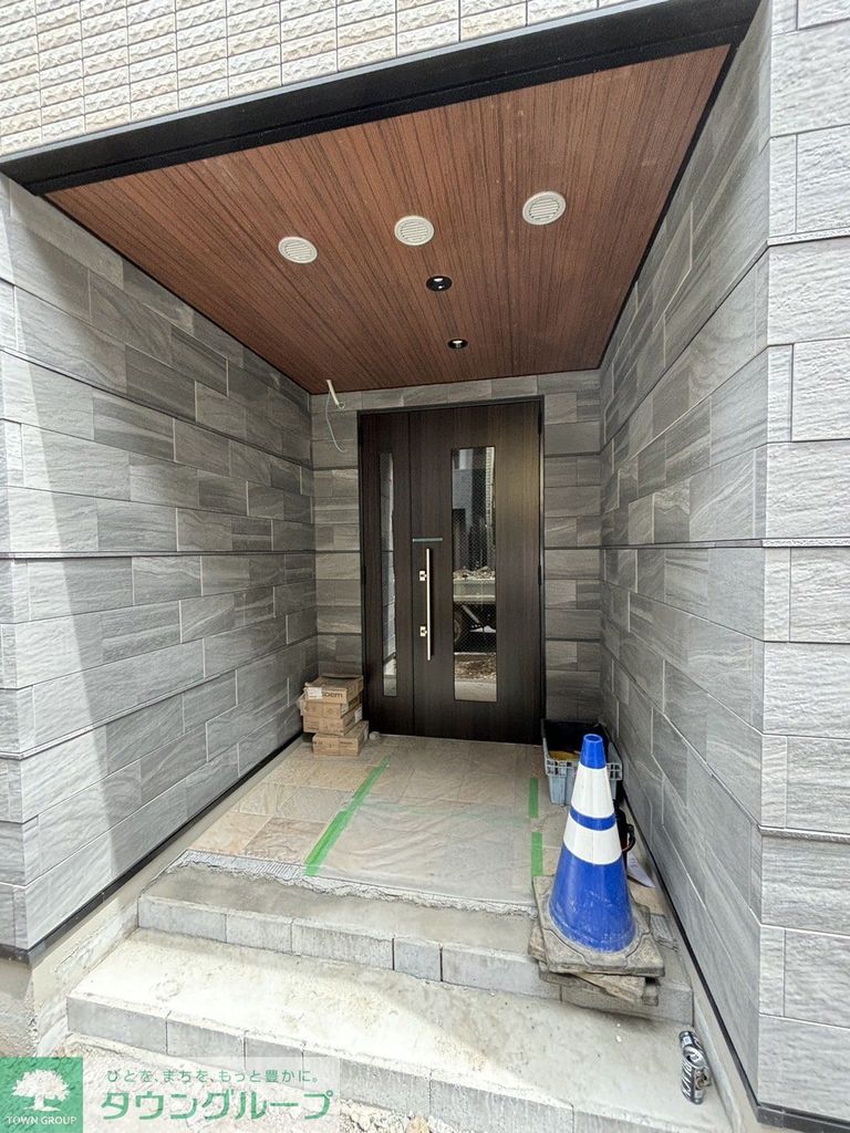 エントランス　エントランス