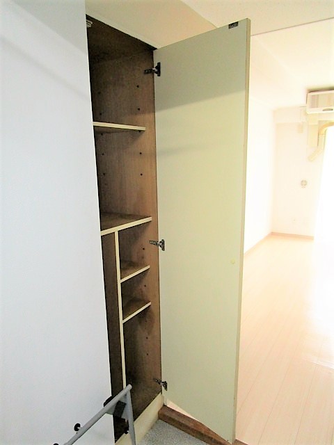 収納　同建物の別号室のお写真です。