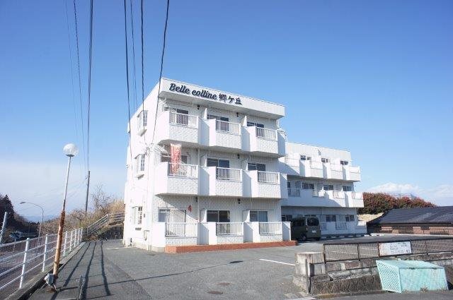 その他共有部分　敷地を出てすぐに専用のゴミ置き場があります