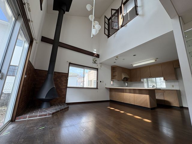 居室・リビング　ＬＤＫ約１８．５帖