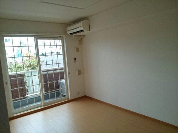 居室・リビング　フローリング！