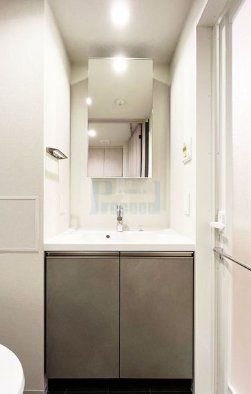 洗面設備　使いやすい独立洗面台☆